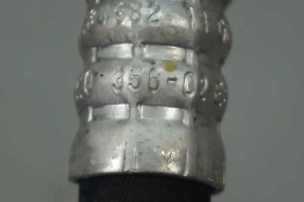 Manguera De Presion Compresor Condensador Gasolina para BMW E60 LCI E60 E61 con número de pieza 6920356 BMW E60 LCI E60 E61 Manguera De Presion Compresor Condensador Gasolina - SKU 6920356 - Número de pieza 6920356