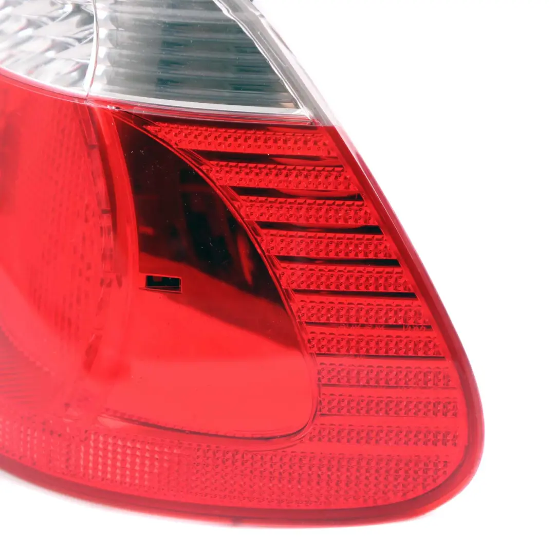 BMW E46 M3 Coupe Luz Trasera Derecha Led En Panel Lateral - SKU 6920700 - Número de pieza 6920700