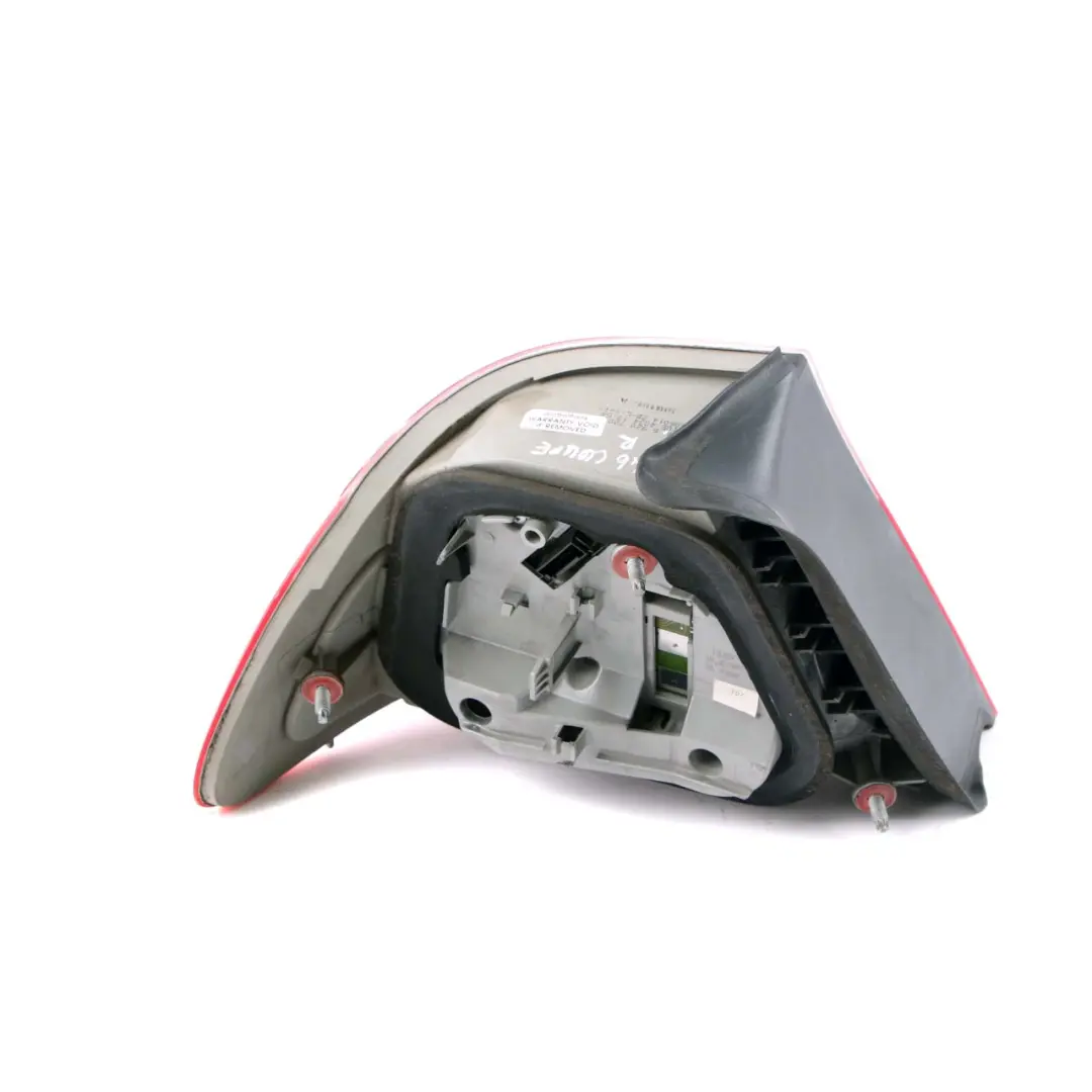 BMW E46 M3 Coupe Luz Trasera Derecha Led En Panel Lateral - SKU 6920700 - Número de pieza 6920700