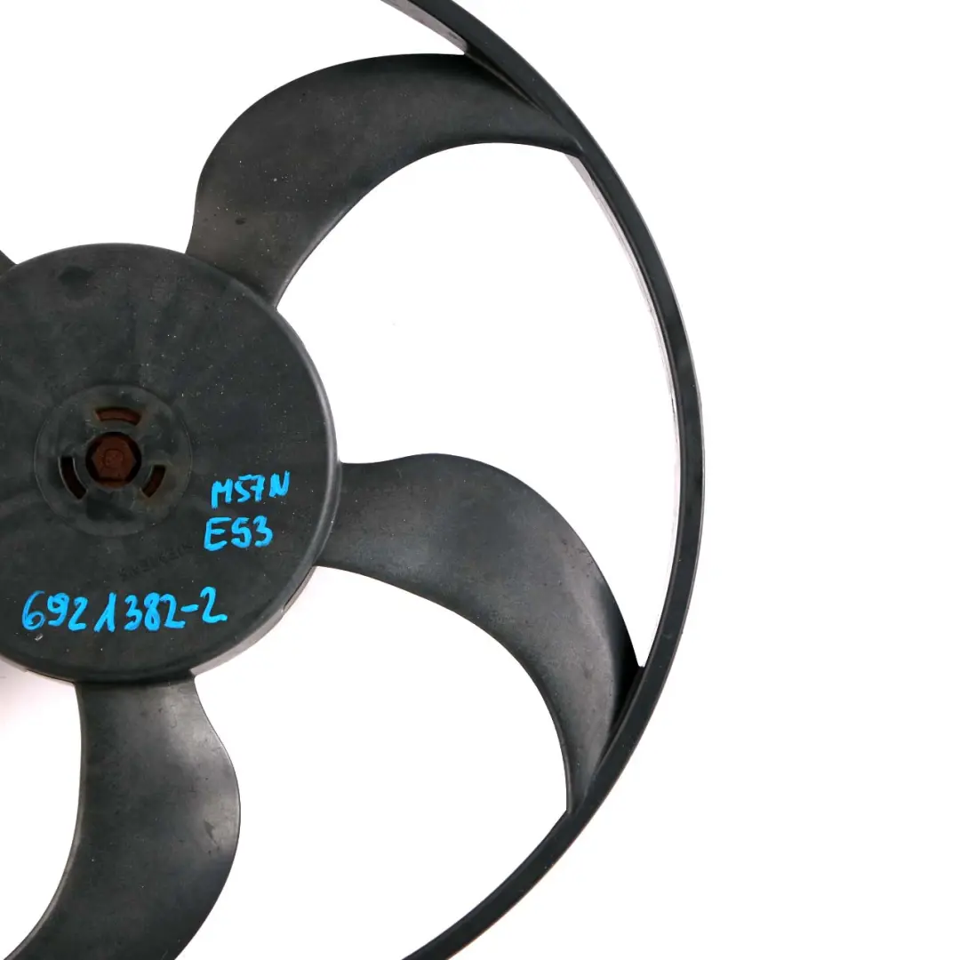 M57 3.0d Engine Cooling Radiator Shroud Fan Motor 6921323 to BMW X5 Series E53 with Part number 6921382 BMW X5 Series E53 M57 3.0d Engine Cooling Radiator Shroud Fan Motor 6921323 - SKU 6921382-2 - Part number 6921382