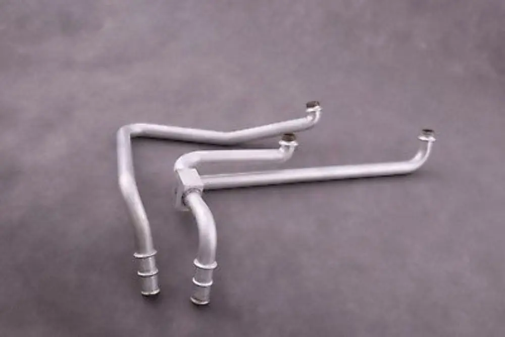 Set Triple Pipe Hose Heater Radiator to BMW 5 Series E60 E61 E63 E64 with Part number 6922603 BMW 5 Series E60 E61 E63 E64 Set Triple Pipe Hose Heater Radiator - SKU 6922603 - Part number 6922603