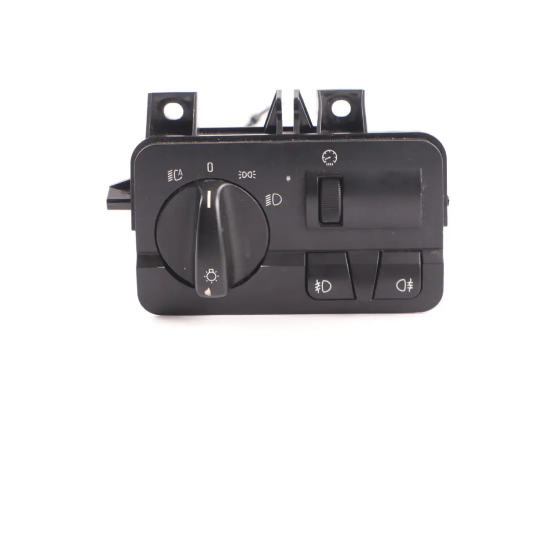 Headlight Control Element Light Switch Fog Lamps 6925078 to BMW 3 E46 with Part number 9133028 BMW 3 E46 Headlight Control Element Light Switch Fog Lamps 6925078 - SKU 6923481-1 - Part number 9133028