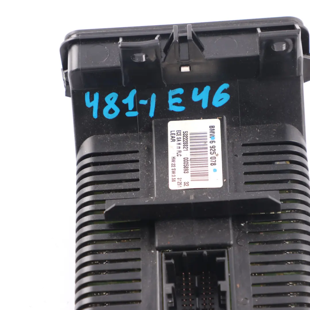 Headlight Control Element Light Switch Fog Lamps 6925078 to BMW 3 E46 with Part number 9133028 BMW 3 E46 Headlight Control Element Light Switch Fog Lamps 6925078 - SKU 6923481-1 - Part number 9133028