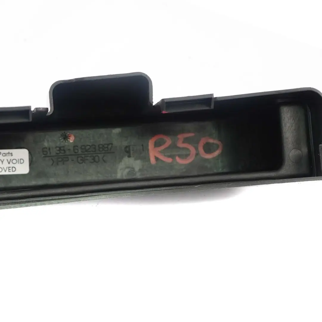 Osłona Modułu Komfortu do Mini R50 R52 R53 o numerze 6923887 Mini R50 R52 R53 Osłona Modułu Komfortu - SKU 6923887 - Numer Części 6923887