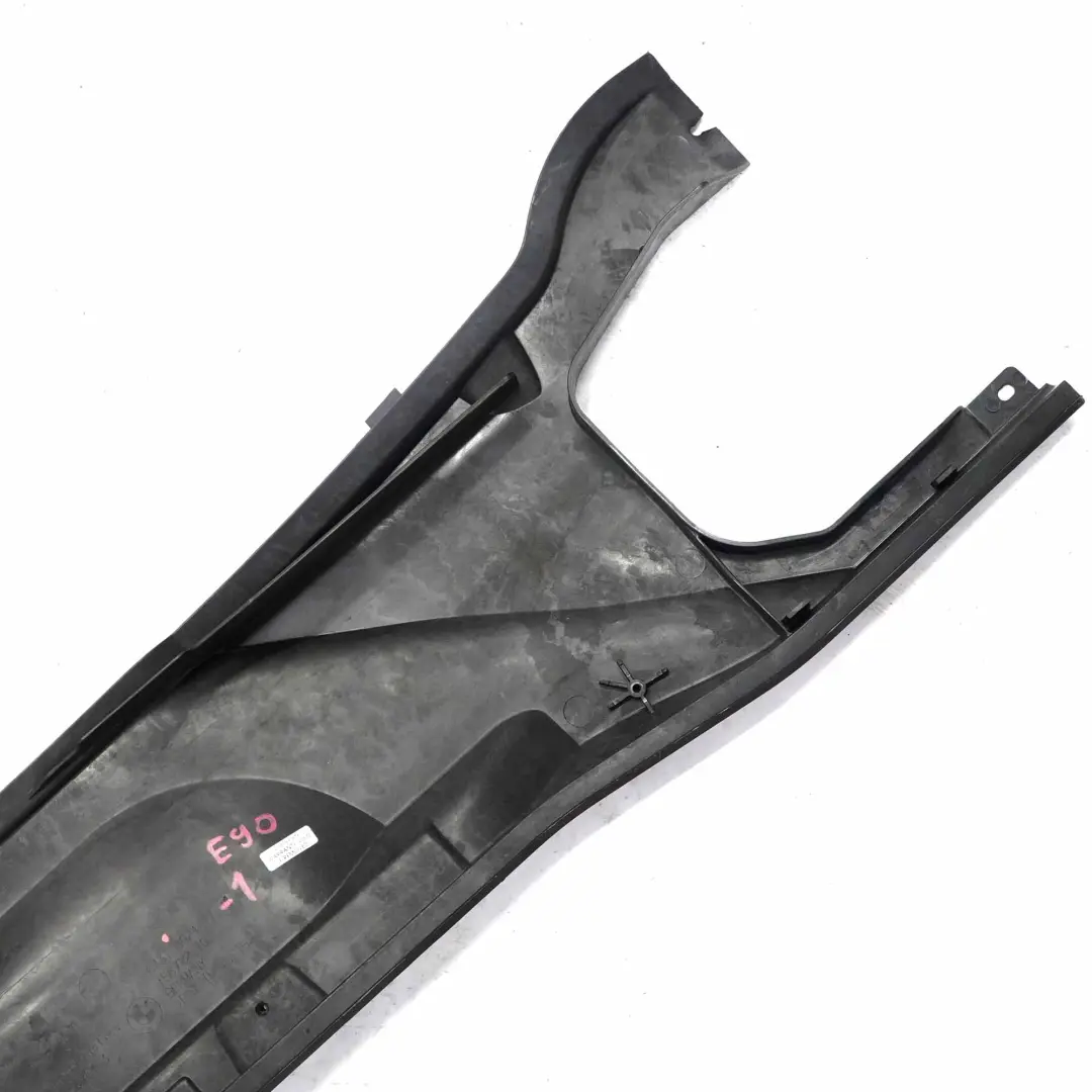 Podszybie Obudowa Mikrofiltra Dolna do BMW E90 E91 o numerze 6924277 BMW E90 E91 Podszybie Obudowa Mikrofiltra Dolna - SKU 6924277-1 - Numer Części 6924277