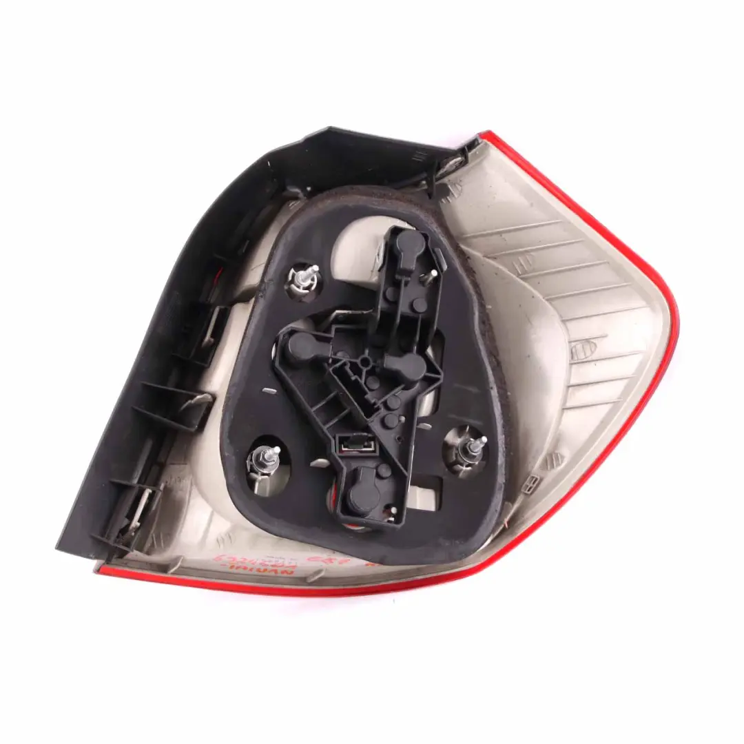 Lamp BMW E87 Tail Light Left N/S Back MADE IN TAIWAN to Rear with Part number 6924501 Rear Lamp BMW E87 Tail Light Left N/S Back MADE IN TAIWAN - SKU 6924501-TAIWAN - Part number 6924501