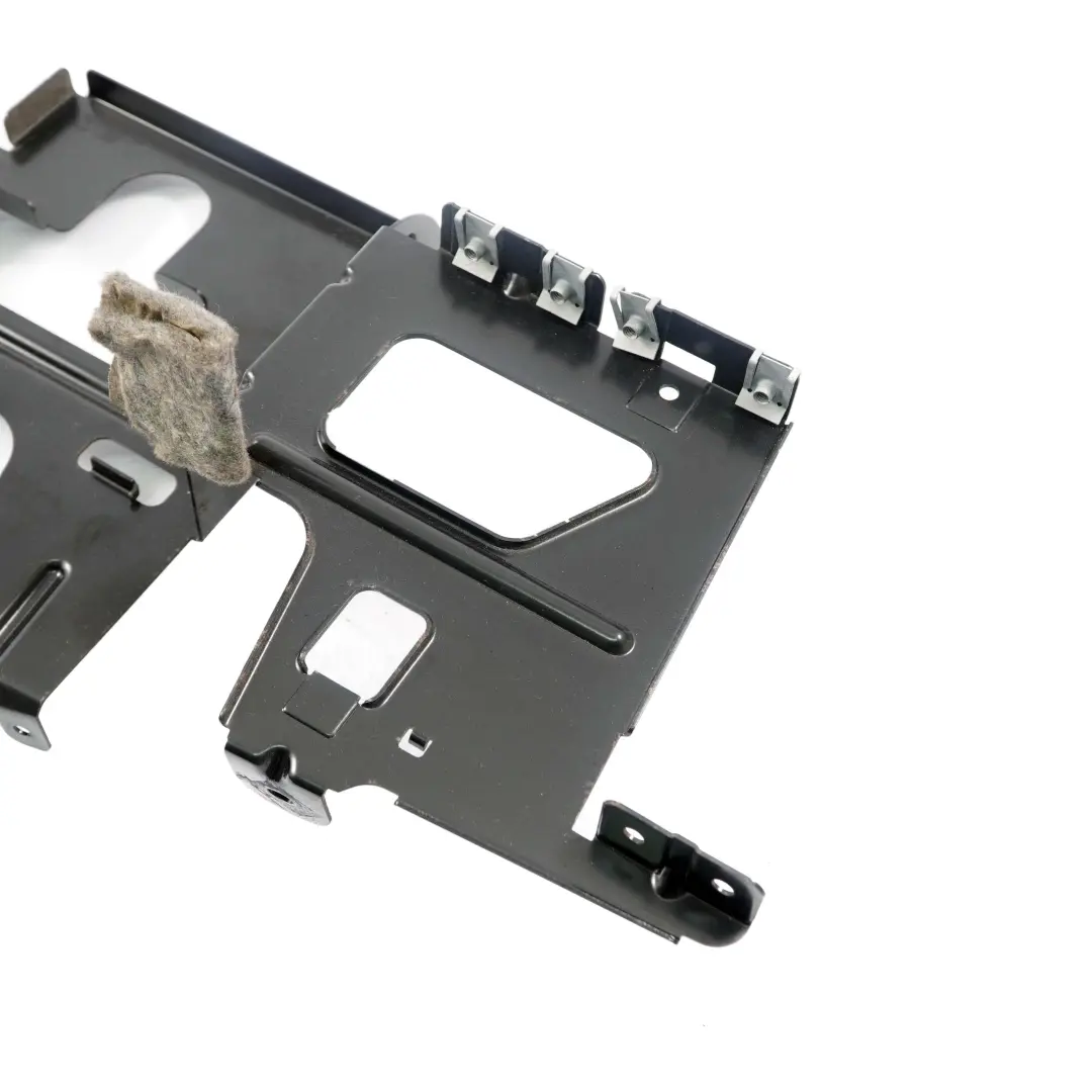 Obudowa Uchwyt Zmieniarki CD do BMW E46 o numerze 6924552 BMW E46 Obudowa Uchwyt Zmieniarki CD - SKU 6924552 - Numer Części 6924552