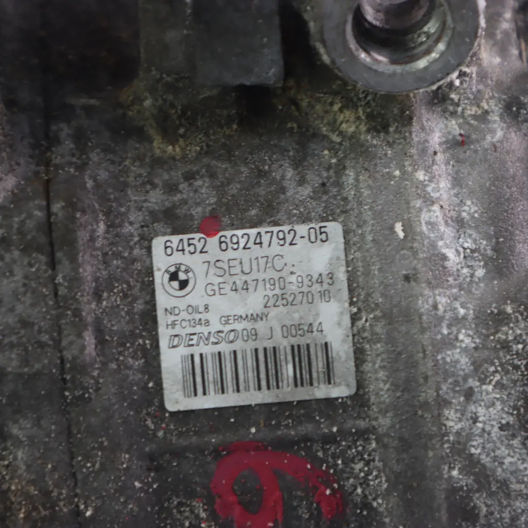 M57N2 Diesel Compressore D'Aria per BMW E90 E91 E92 E93 LCI con numero di parte 6924792 BMW E90 E91 E92 E93 LCI M57N2 Diesel Compressore D'Aria - SKU 6924792 - Numero di parte 6924792