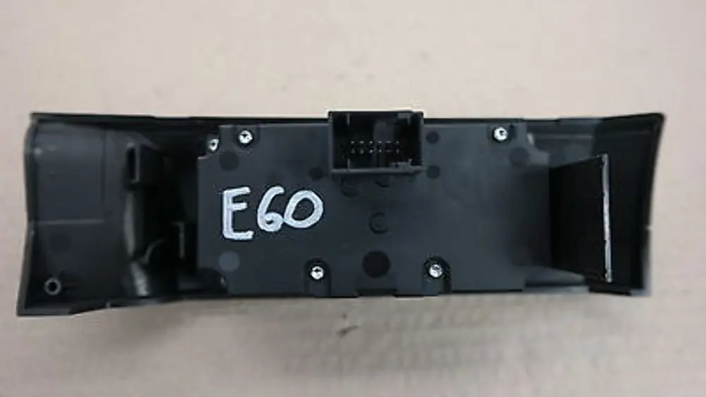 BMW E60 E61 Pannello Controllo Dei Fari Fendinebbia Interruttore - SKU 6925295 - Numero di parte 61316925295
