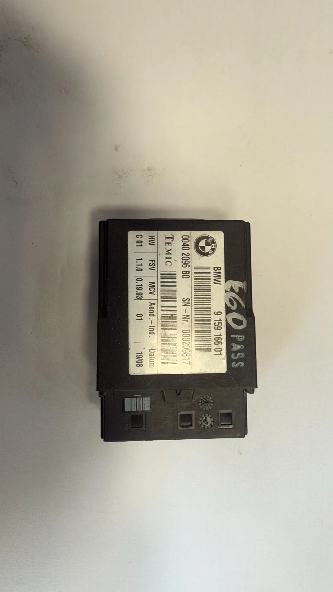 Módulo control asiento delantero calefactable 9182128 para BMW E60 E61 LCI con número de pieza 6926445 BMW E60 E61 LCI Módulo control asiento delantero calefactable 9182128 - SKU 6926445 - Número de pieza 6926445