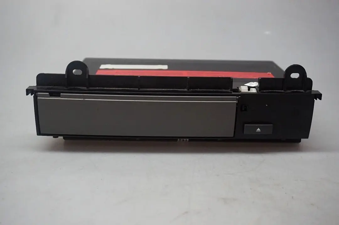 6-fold CD Changer Multichanger with Magazine to BMW E65 E66 with Part number 6926933 BMW E65 E66 6-fold CD Changer Multichanger with Magazine - SKU 6926933 - Part number 6926933