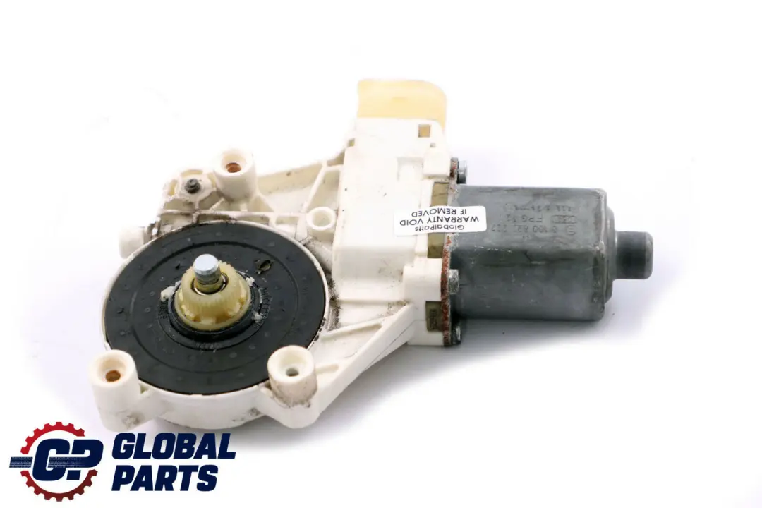 Accionamiento Para Elevalunas Fuente Derecha para BMW E87 E90 E91 con número de pieza 6927028 BMW E87 E90 E91 Accionamiento Para Elevalunas Fuente Derecha - SKU 6927028 - Número de pieza 6927028