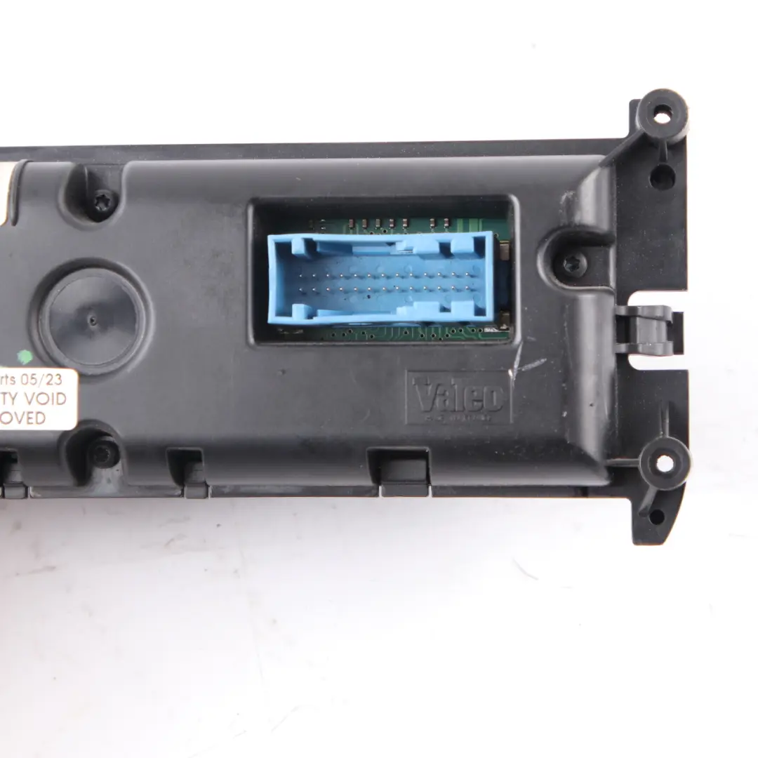 Panel Klimatyzacji do Mini Cooper One R50 R53 o numerze 6927684 Mini Cooper One R50 R53 Panel Klimatyzacji - SKU 6927684-1 - Numer Części 6927684