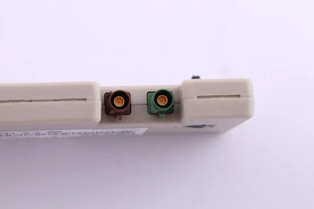 Série 3 E90 E92 Antenne Amplificateur Diversité TV Fonction 868 MHZ pour BMW à propos du numéro de pièce 6928936 BMW Série 3 E90 E92 Antenne Amplificateur Diversité TV Fonction 868 MHZ - SKU 6928936 - Numéro de pièce 6928936