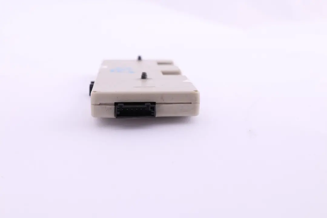 Série 3 E90 E92 Antenne Amplificateur Diversité TV Fonction 868 MHZ pour BMW à propos du numéro de pièce 6928936 BMW Série 3 E90 E92 Antenne Amplificateur Diversité TV Fonction 868 MHZ - SKU 6928936 - Numéro de pièce 6928936