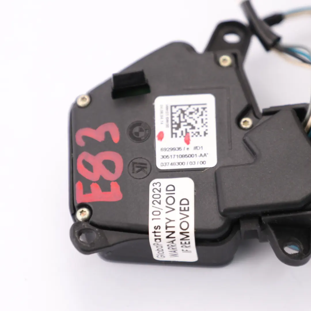 Interruttore del volume della radio Volante per BMW E53 E83 con numero di parte 6929935 BMW E53 E83 Interruttore del volume della radio Volante - SKU 6929935 - Numero di parte 6929935