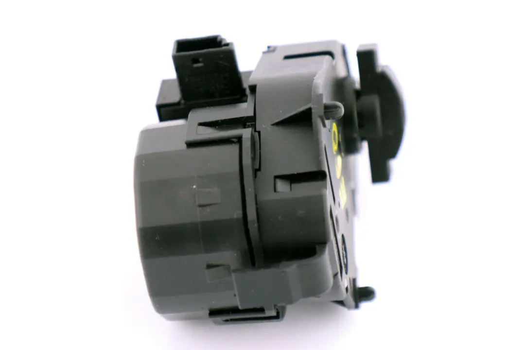 BMW E60 E61 E63 E64 Actuador Motor Ventilacion Calentador Derecho - SKU 6930302 - Número de pieza 6930302