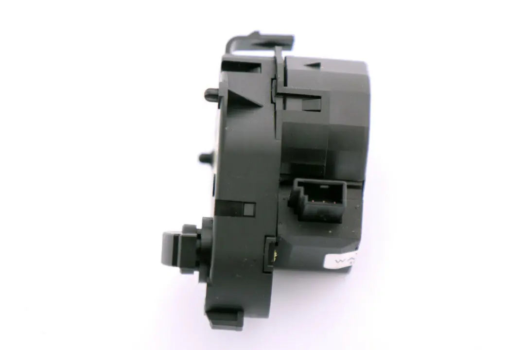 BMW E60 E61 Silniczek Nawiewu Nagrzewnicy 6942988 - SKU 6930302 - Numer Części 6930302