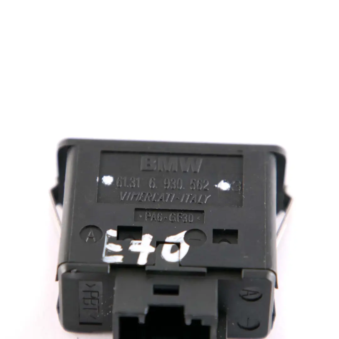 BMW X5 X6 E60 E61 E70 E71 Audio Socket Doble Enchufe - SKU 6930562 - Número de pieza 6930562