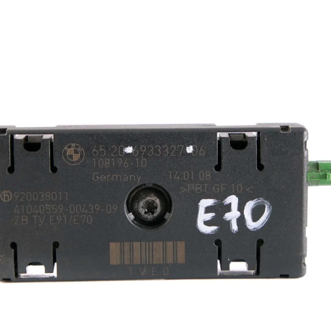Antenna TV System Amplifier Control Unit to BMW X5 E91 E70 with Part number 6933327 BMW X5 E91 E70 Antenna TV System Amplifier Control Unit - SKU 6933327 - Part number 6933327