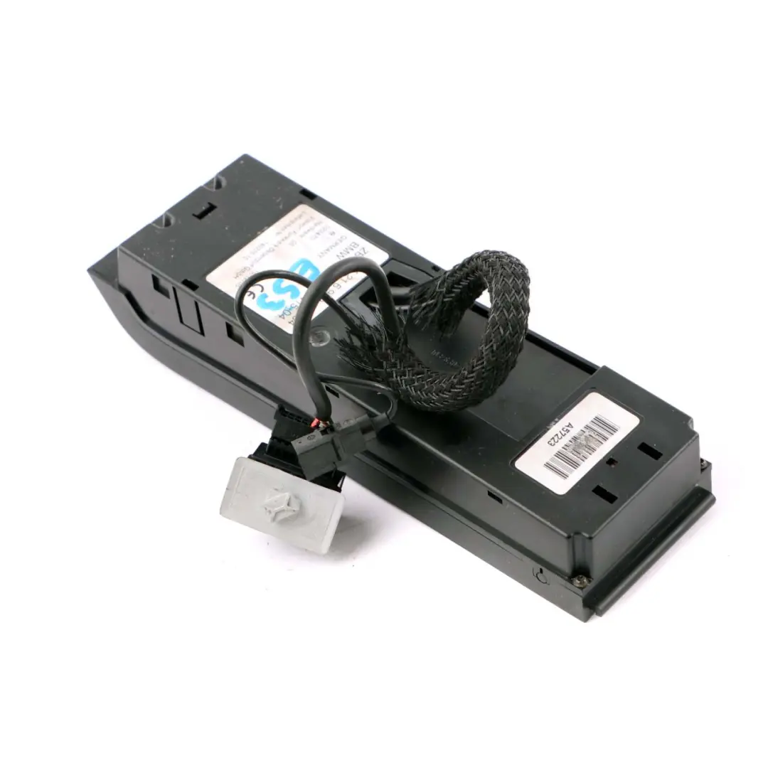 Eject Box Mobile Telephone Holder 6933413 to BMW 3 5 X5 Series E39 E46 E53 with Part number 6933415 BMW 3 5 X5 Series E39 E46 E53 Eject Box Mobile Telephone Holder 6933413 - SKU 6933415 - Part number 6933415