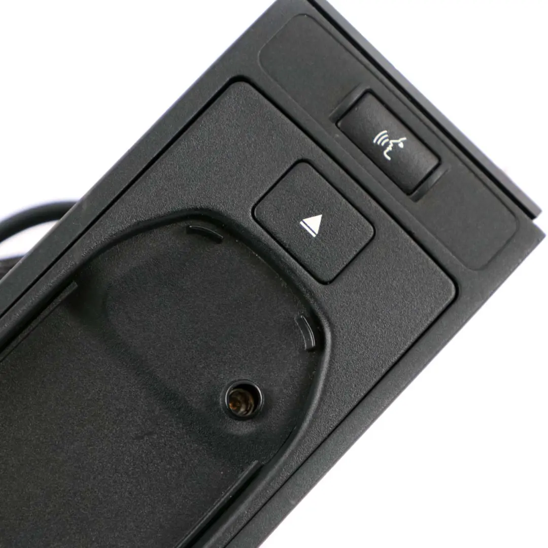 Eject Box Mobile Telephone Holder 6933413 to BMW 3 5 X5 Series E39 E46 E53 with Part number 6933415 BMW 3 5 X5 Series E39 E46 E53 Eject Box Mobile Telephone Holder 6933413 - SKU 6933415 - Part number 6933415