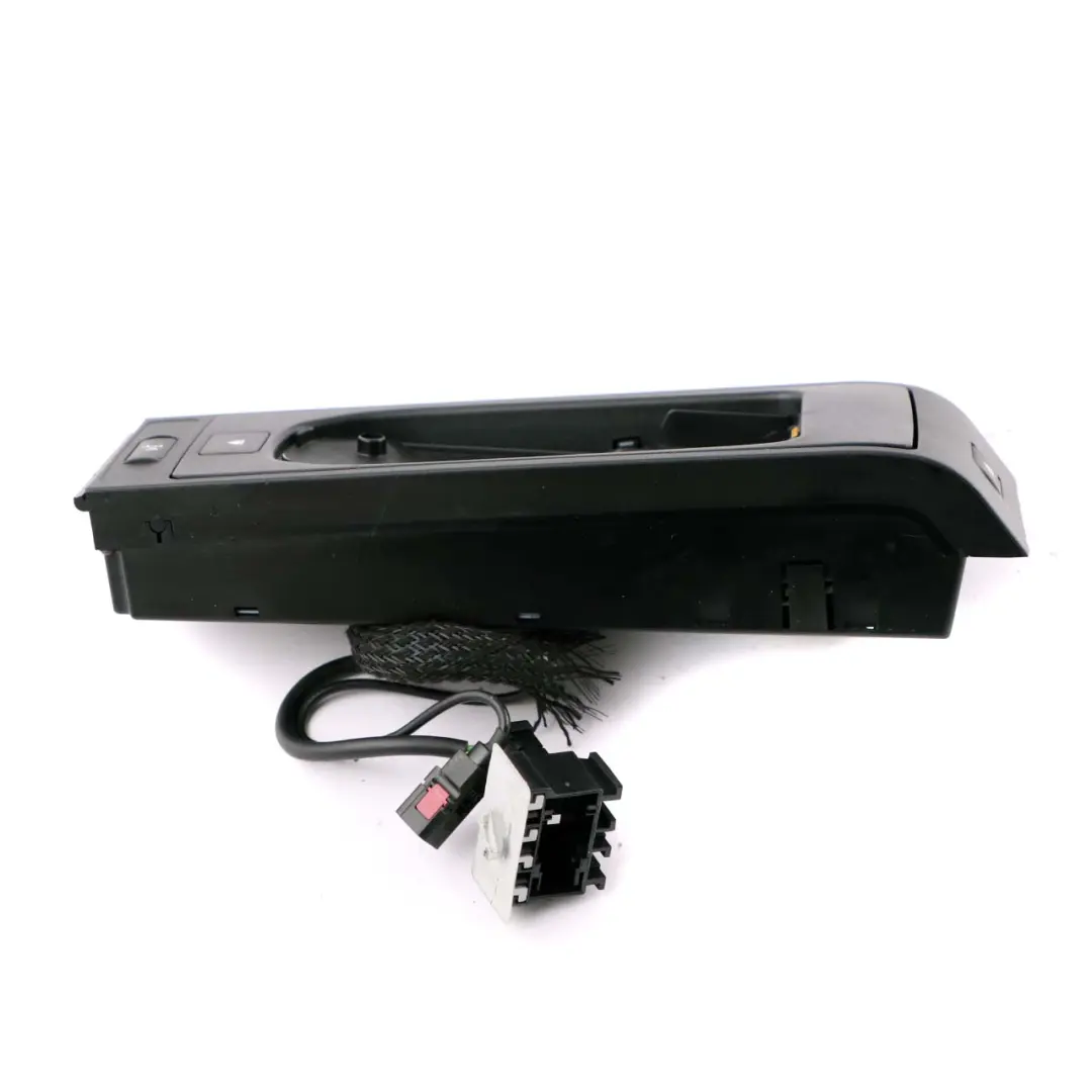 Eject Box Mobile Telephone Holder 6933413 to BMW 3 5 X5 Series E39 E46 E53 with Part number 6933415 BMW 3 5 X5 Series E39 E46 E53 Eject Box Mobile Telephone Holder 6933413 - SKU 6933415 - Part number 6933415
