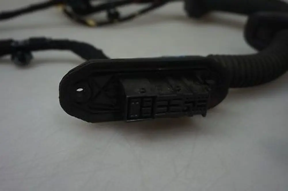 Faisceau de câblage Porte avant droite 6934028 pour BMW E65 E66 à propos du numéro de pièce 6934030 BMW E65 E66 Faisceau de câblage Porte avant droite 6934028 - SKU 6934030 - Numéro de pièce 6934030