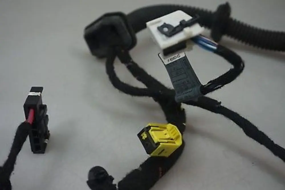 BMW E65 E66 Mazo de cables derecho Puerta delantera 6934028 - SKU 6934030 - Número de pieza 6934030