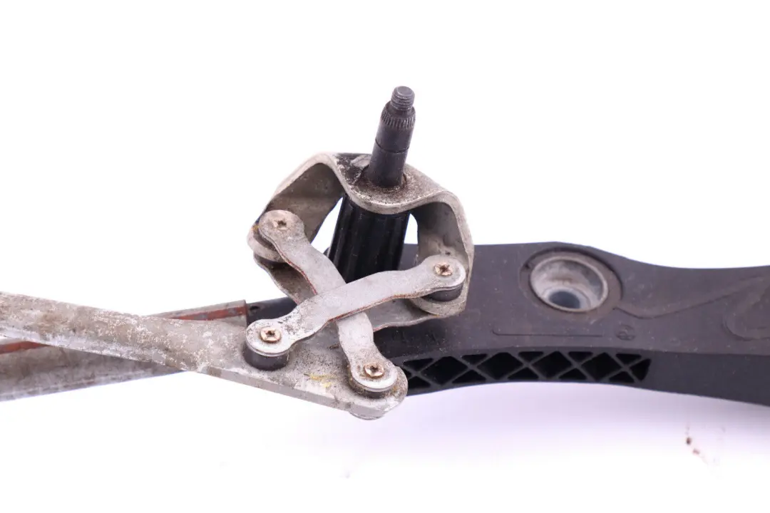 Scheibenwischermotor Wischanlage Komplett für BMW E60 E61 E63 E64 mit Teilenummer 6934279 BMW E60 E61 E63 E64 Scheibenwischermotor Wischanlage Komplett - SKU 6934279 - Teilenummer 6934279