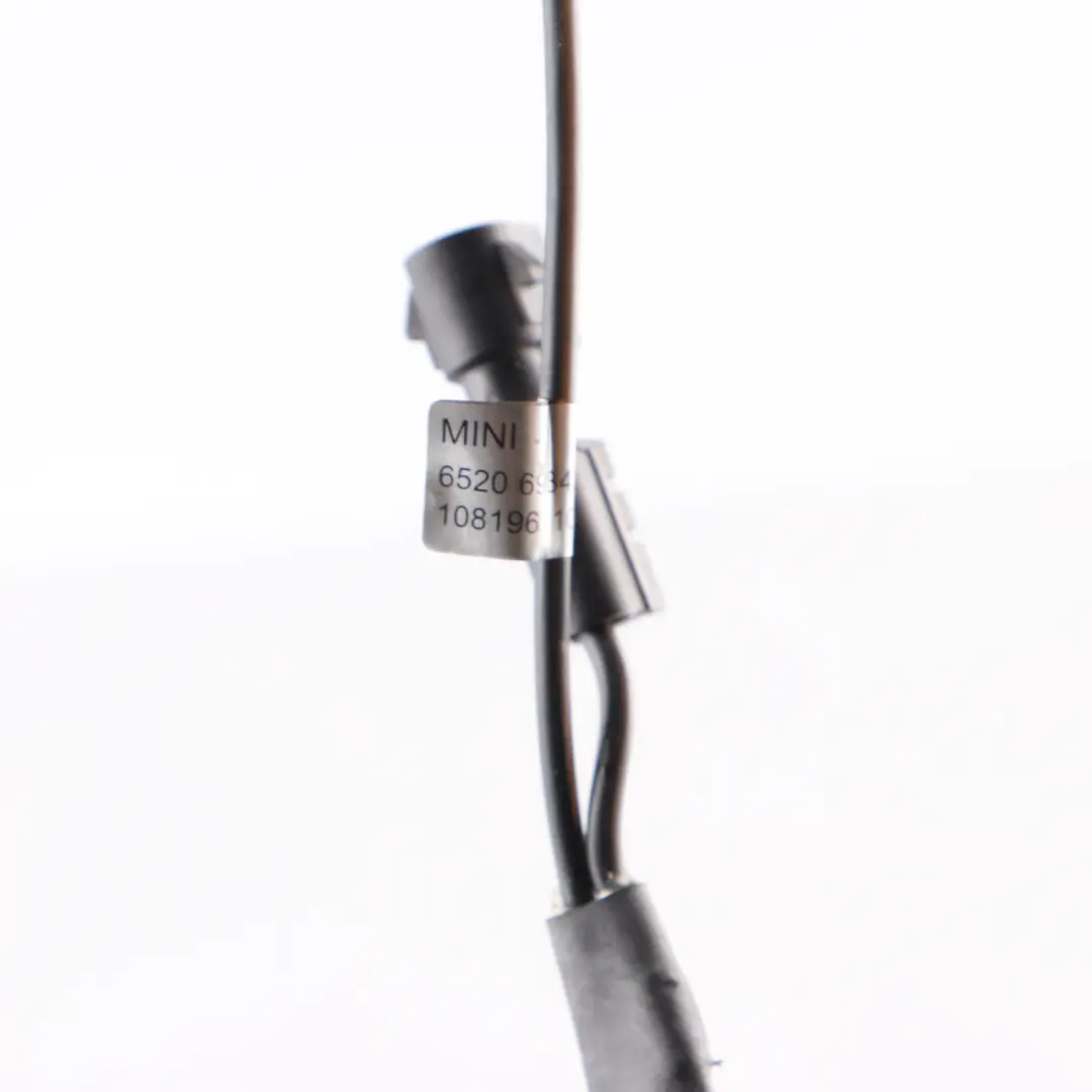 Circuit de piégeage d'antennes aériennes pour Mini Cooper One R50 R53 à propos du numéro de pièce 6934311 Mini Cooper One R50 R53 Circuit de piégeage d'antennes aériennes - SKU 6934311 - Numéro de pièce 6934311