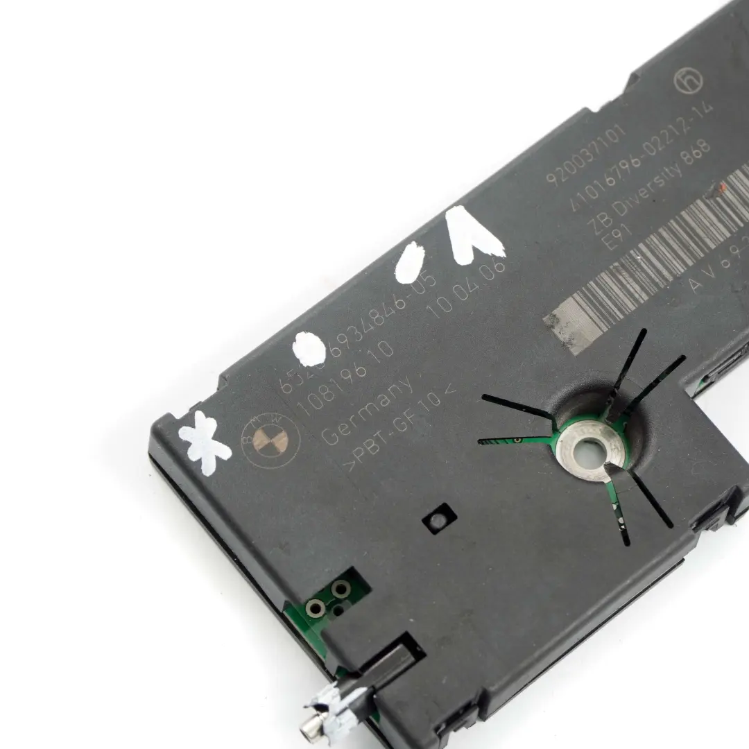 Antennenverstärker Steuergerät Diversity 868 MHZ für BMW 3 er E91 E91N LCI mit Teilenummer 6934846 BMW 3 er E91 E91N LCI Antennenverstärker Steuergerät Diversity 868 MHZ - SKU 6934846-1 - Teilenummer 6934846