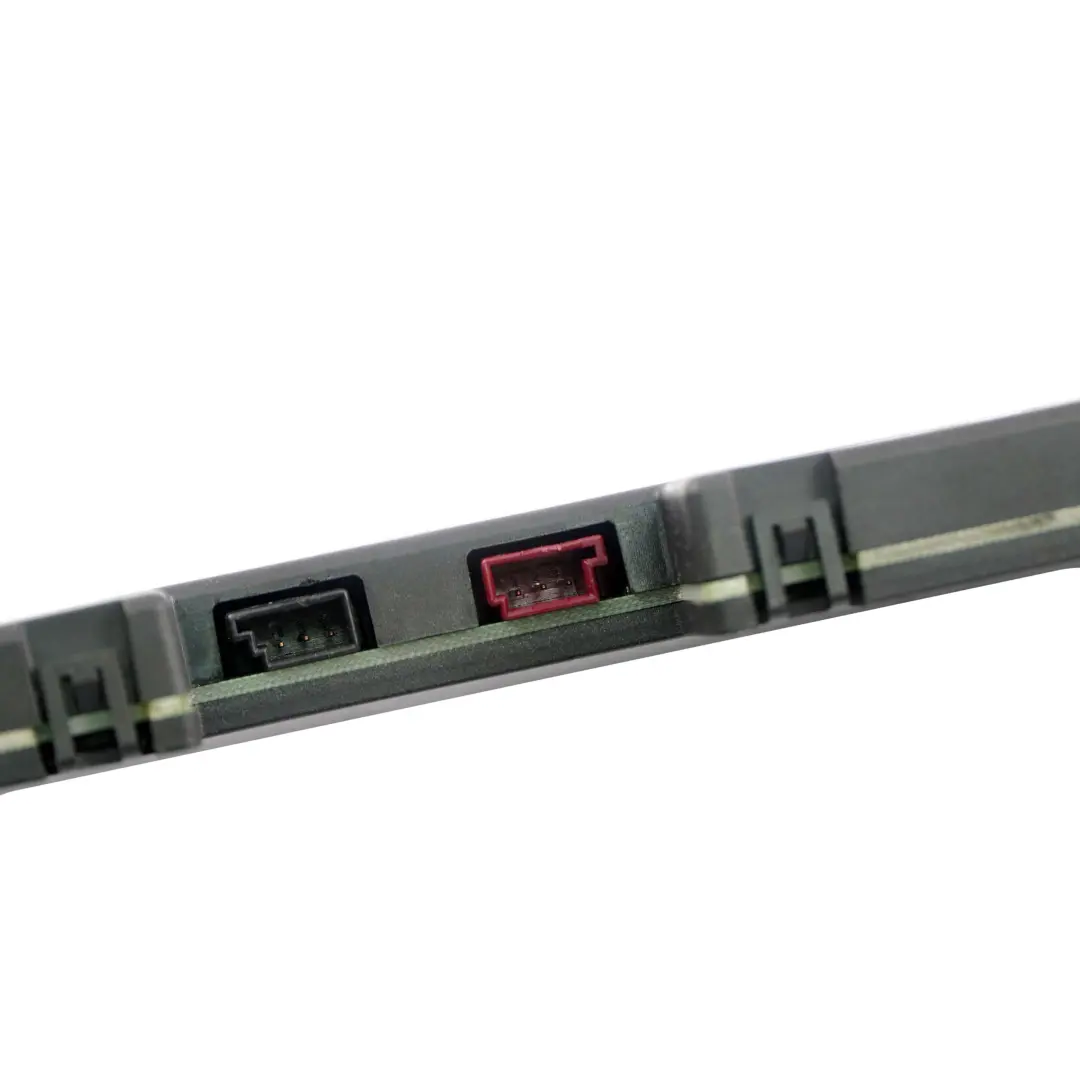 Amplificateur d'antenne Unité de diversité 868 MHZ pour BMW E91 E91N LCI à propos du numéro de pièce 6934846 BMW E91 E91N LCI Amplificateur d'antenne Unité de diversité 868 MHZ - SKU 6934846-1 - Numéro de pièce 6934846