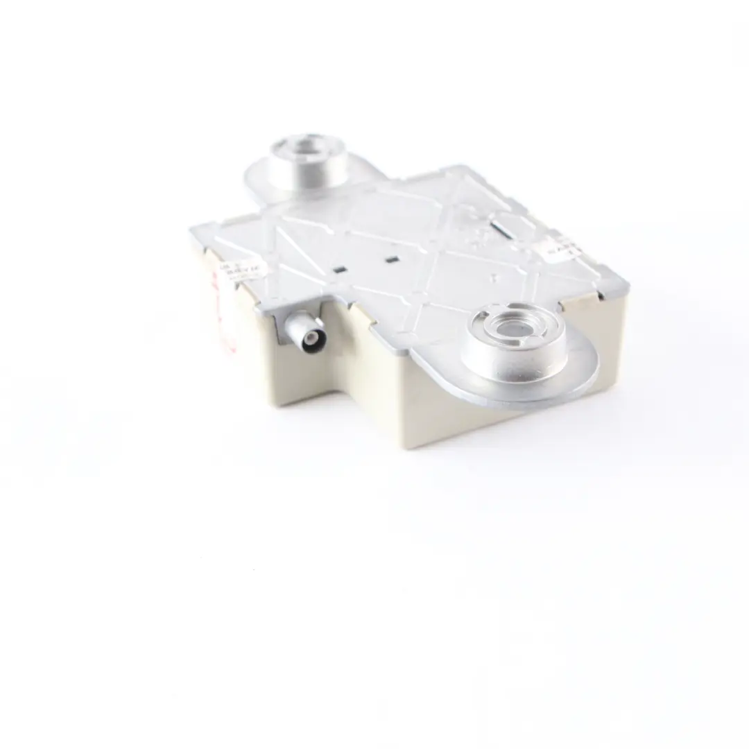 Unité Commande Secours D'Antenne pour BMW E60 X5 E70 X3 E83 E90 E92 F01 F10 à propos du numéro de pièce 6935024 BMW E60 X5 E70 X3 E83 E90 E92 F01 F10 Unité Commande Secours D'Antenne - SKU 6935024 - Numéro de pièce 6935024