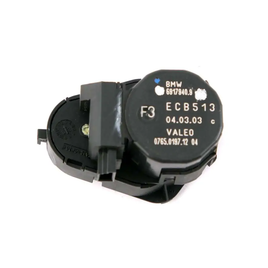 Stellantrieb Fussraumklappen Steuerung Wärmemagnet 6917940 für BMW 5 X5 er E39 E53 mit Teilenummer 6935440 BMW 5 X5 er E39 E53 Stellantrieb Fussraumklappen Steuerung Wärmemagnet 6917940 - SKU 6935440 - Teilenummer 6935440