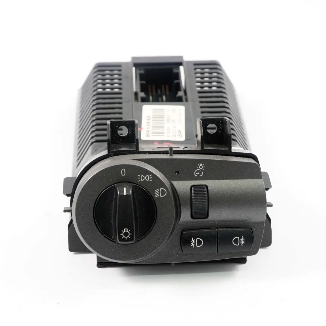 Control Light Switch Unit Button Foglamps to BMW Z4 E85 with Part number 6936805 BMW Z4 E85 Control Light Switch Unit Button Foglamps - SKU 6936805 - Part number 6936805