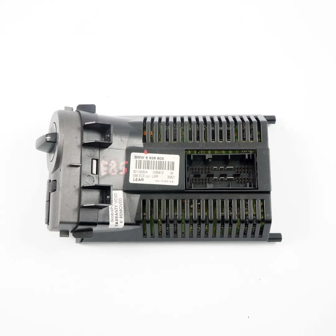 Control Light Switch Unit Button Foglamps to BMW Z4 E85 with Part number 6936805 BMW Z4 E85 Control Light Switch Unit Button Foglamps - SKU 6936805 - Part number 6936805