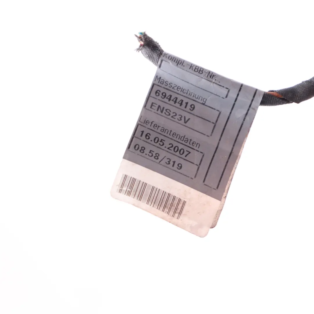 Feu arrière dans panneau latéral Lampe droite Prise courant 7724003 pour BMW E65 E66 à propos du numéro de pièce 6937236 BMW E65 E66 Feu arrière dans panneau latéral Lampe droite Prise courant 7724003 - SKU 6937236-2 - Numéro de pièce 6937236