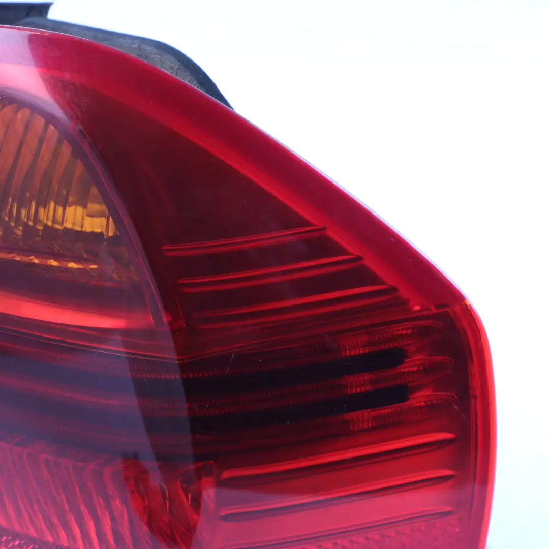 BMW E90 Saloon Rear Back Lamp Light Right O/S Tail - SKU 6937458-2 - Part number 6937458