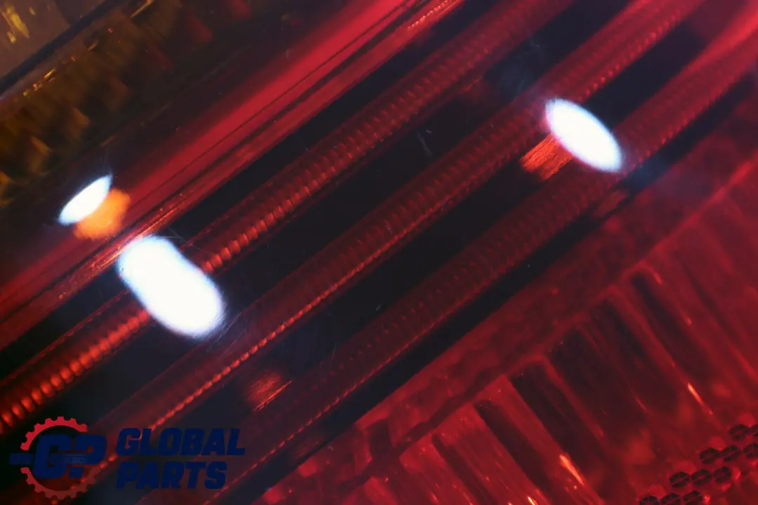Luz Trasera Trasera Derecha para BMW E90 Berlina con número de pieza 6937458 BMW E90 Berlina Luz Trasera Trasera Derecha - SKU 6937458 - Número de pieza 6937458