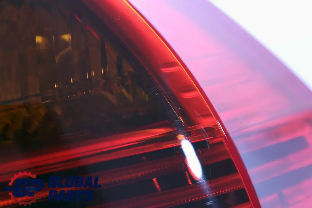 Rückleuchte Rechts Rücklicht Hinten BMW E90 Limousine - SKU 6937458 - Teilenummer 6937458