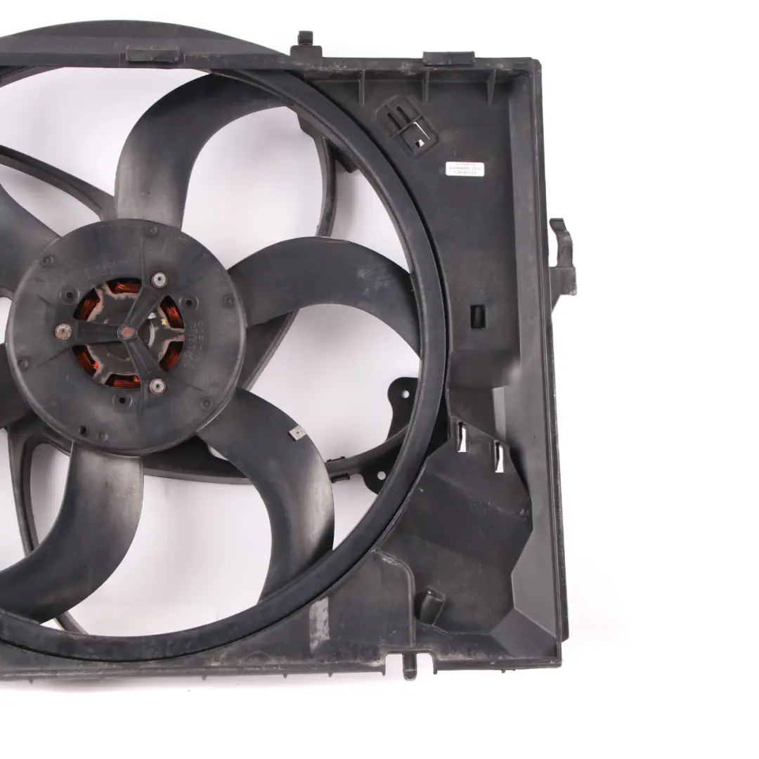 Wentylator Wiatrak Benzyna 400W do BMW E81 E87 E90 o numerze 6937515 BMW E81 E87 E90 Wentylator Wiatrak Benzyna 400W - SKU 6937515-6 - Numer Części 6937515