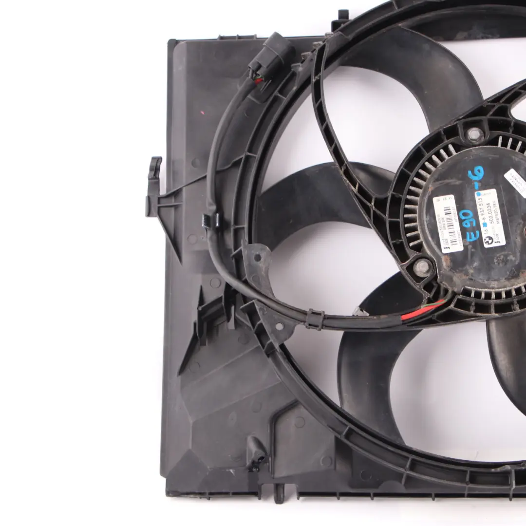 Wentylator Wiatrak Benzyna 400W do BMW E81 E87 E90 o numerze 6937515 BMW E81 E87 E90 Wentylator Wiatrak Benzyna 400W - SKU 6937515-6 - Numer Części 6937515