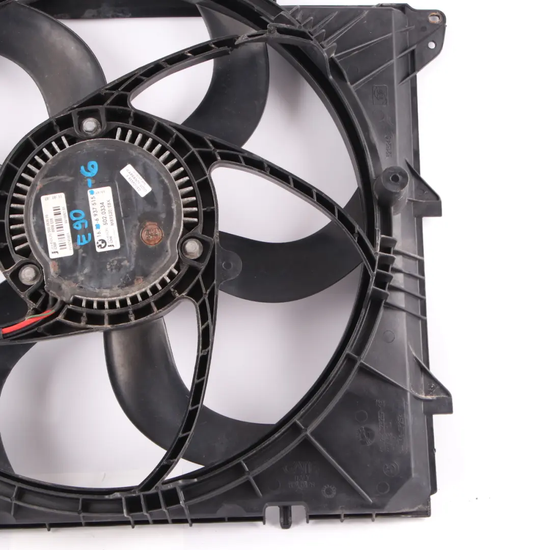 Wentylator Wiatrak Benzyna 400W do BMW E81 E87 E90 o numerze 6937515 BMW E81 E87 E90 Wentylator Wiatrak Benzyna 400W - SKU 6937515-6 - Numer Części 6937515