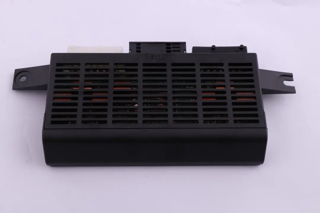 Light Check Module Control Unit ECU Lear LCM IV to BMW X5 E39 E53 with Part number 6938288 BMW X5 E39 E53 Light Check Module Control Unit ECU Lear LCM IV - SKU 6938288 - Part number 6938288