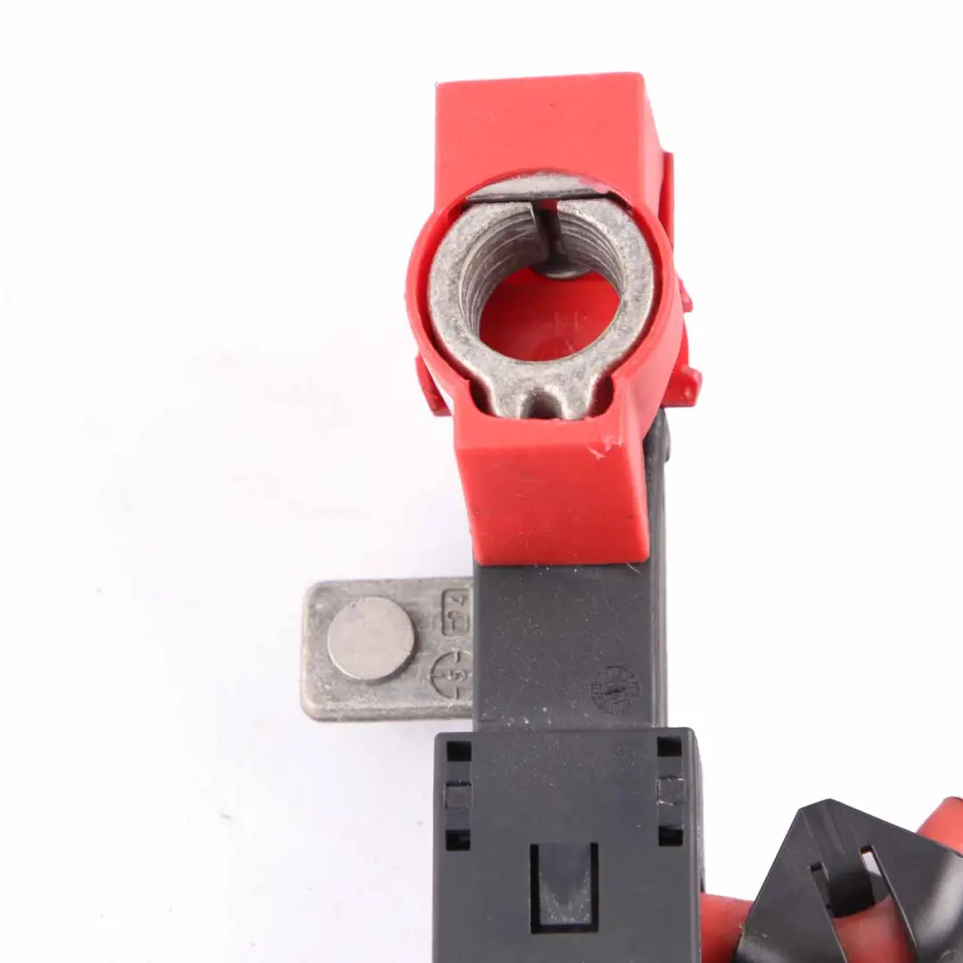 Cable de batería (polo positivo) para BMW X1 E82 E84 E88 E90 E91 E92 con número de pieza 6938495 BMW X1 E82 E84 E88 E90 E91 E92 Cable de batería (polo positivo) - SKU 6938495-1 - Número de pieza 6938495
