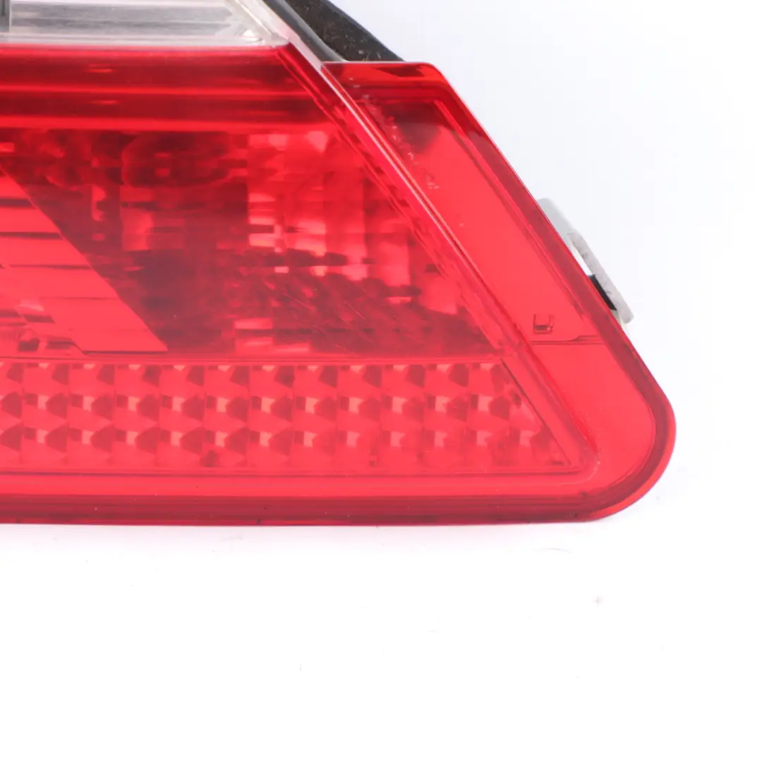 Heckleuchte Heckklappe Left 6321 für BMW 7 er E65 E66 mit Teilenummer 6938517 BMW 7 er E65 E66 Heckleuchte Heckklappe Left 6321 - SKU 6938517 - Teilenummer 6938517