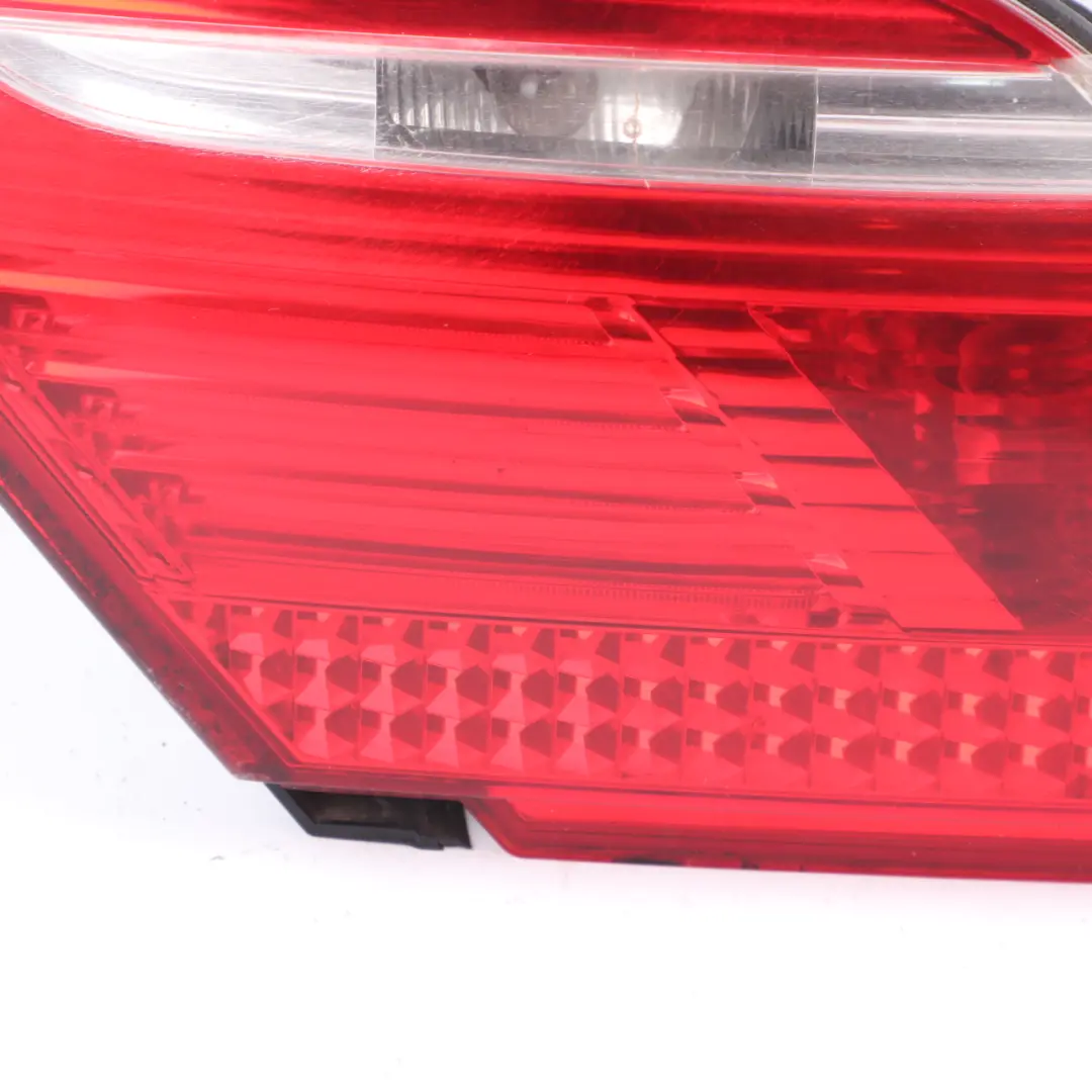 Luz Trasera Izquierda En Tapa Maletero Tailgate Luz para BMW Serie 7 E65 con número de pieza 6938517 BMW Serie 7 E65 Luz Trasera Izquierda En Tapa Maletero Tailgate Luz - SKU 6938517 - Número de pieza 6938517