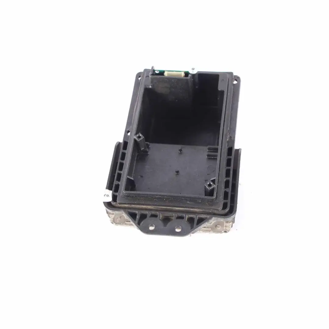Faro Unità Di Controllo Ballast Modulo Valeo 7174448 per BMW E87 Xenon con numero di parte 6938561 BMW E87 Xenon Faro Unità Di Controllo Ballast Modulo Valeo 7174448 - SKU 6938561-2 - Numero di parte 6938561
