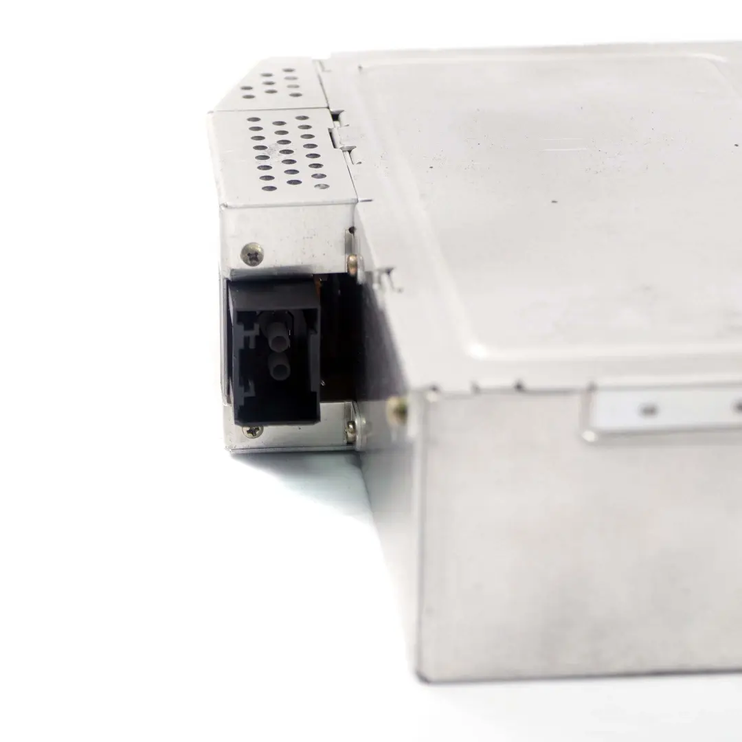 Changeur CD BMW E60 E61 E63 E64 Compact 6 Disques Magazine pour à propos du numéro de pièce 6938975 Changeur CD BMW E60 E61 E63 E64 Compact 6 Disques Magazine - SKU 6938975-1 - Numéro de pièce 6938975